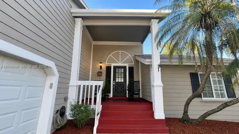 14510 SW 142nd Ct Circle S Miami FL 33186