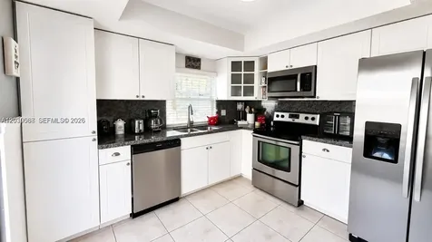 14510 SW 142nd Ct Circle S Miami FL 33186