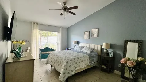 14510 SW 142nd Ct Circle S Miami FL 33186