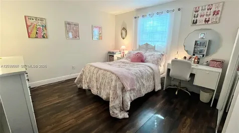 14510 SW 142nd Ct Circle S Miami FL 33186
