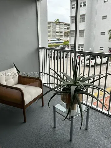 215 SE 3rd Avenue Hallandale Beach FL 33009