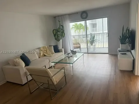 215 SE 3rd Avenue Hallandale Beach FL 33009