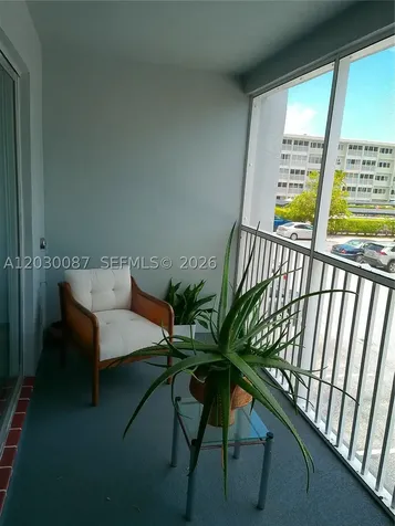 215 SE 3rd Avenue Hallandale Beach FL 33009
