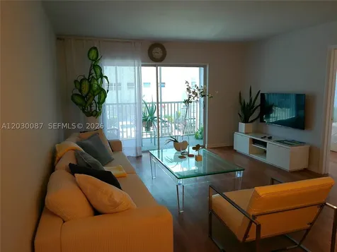 215 SE 3rd Avenue Hallandale Beach FL 33009