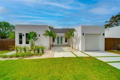 8990 N Miami Avenue El Portal FL 33150