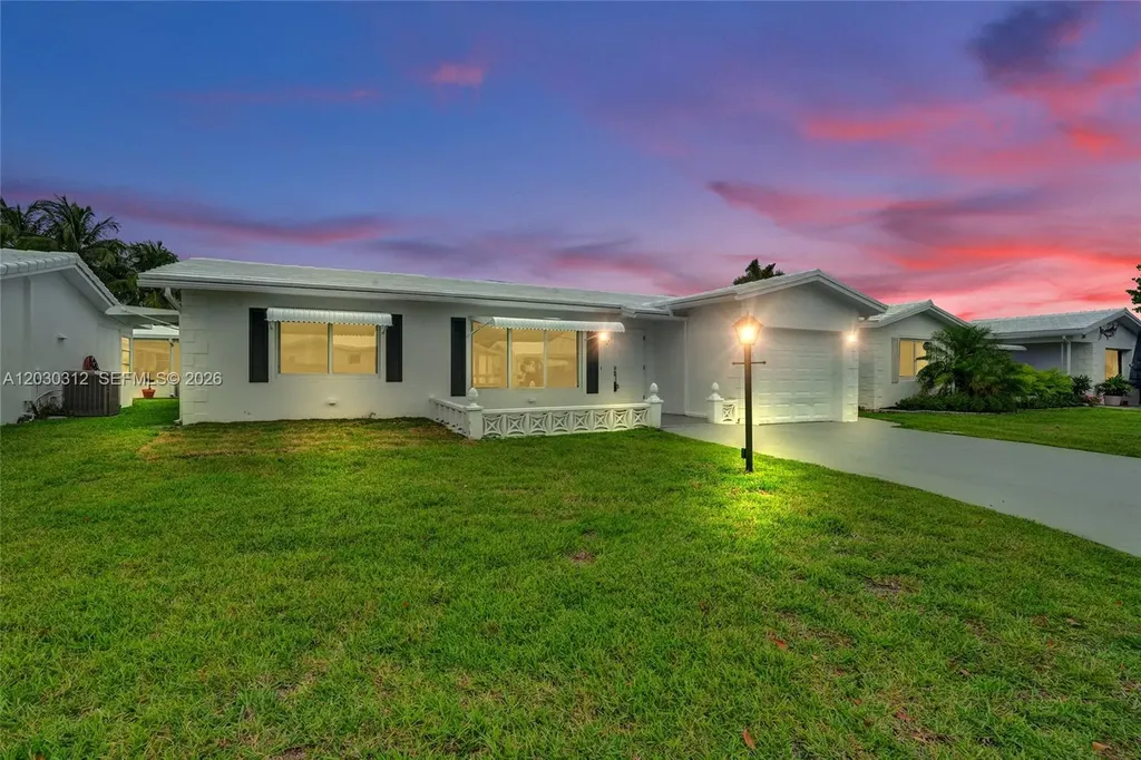 240 NW 25th Court Pompano Beach FL 33064