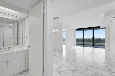 19707 Turnberry Way Aventura FL 33180