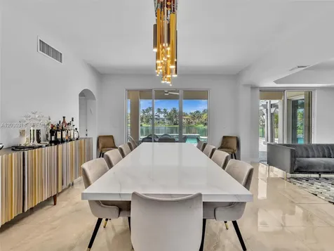 8052 NW 161st Terrace Miami Lakes FL 33016