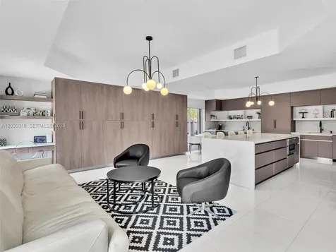 8052 NW 161st Terrace Miami Lakes FL 33016