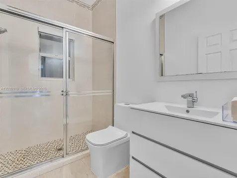 8052 NW 161st Terrace Miami Lakes FL 33016