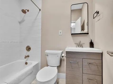 8052 NW 161st Terrace Miami Lakes FL 33016