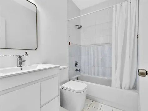 8052 NW 161st Terrace Miami Lakes FL 33016