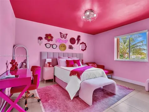 8052 NW 161st Terrace Miami Lakes FL 33016