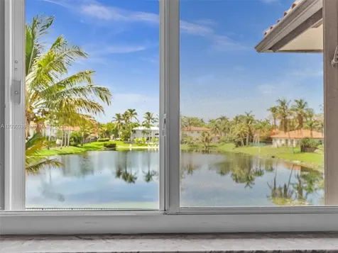 8052 NW 161st Terrace Miami Lakes FL 33016