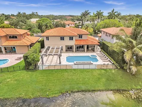 8052 NW 161st Terrace Miami Lakes FL 33016