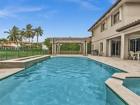8052 NW 161st Terrace Miami Lakes FL 33016