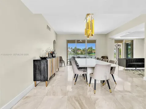 8052 NW 161st Terrace Miami Lakes FL 33016