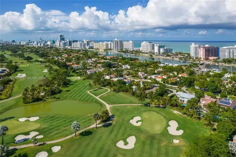 5236 Pine Tree Drive Miami Beach FL 33140