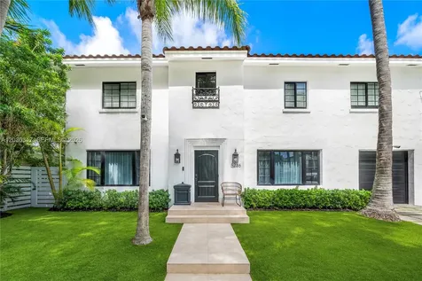 5236 Pine Tree Drive Miami Beach FL 33140