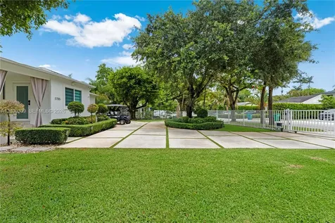 5785 SW 46th Terrace Miami FL 33155