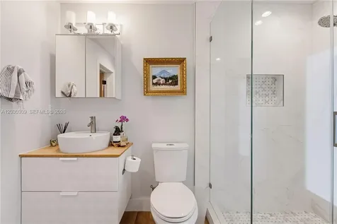 5785 SW 46th Terrace Miami FL 33155