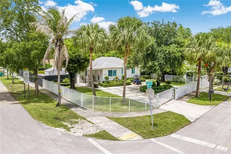 5785 SW 46th Terrace Miami FL 33155