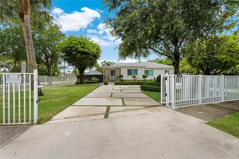 5785 SW 46th Terrace Miami FL 33155
