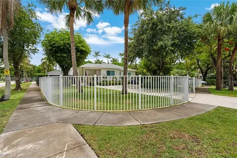 5785 SW 46th Terrace Miami FL 33155