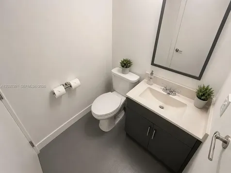 7917 NW 64th Street Miami FL 33166