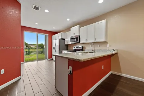 2390 SE 15th Street Homestead FL 33035