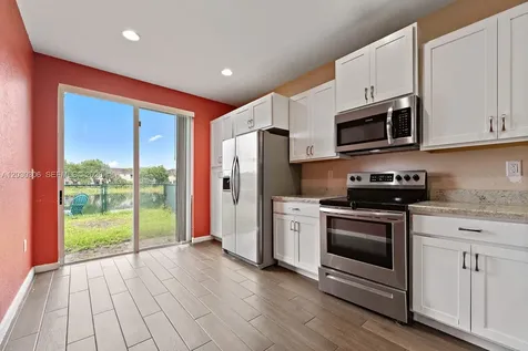 2390 SE 15th Street Homestead FL 33035