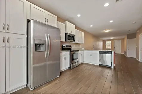 2390 SE 15th Street Homestead FL 33035