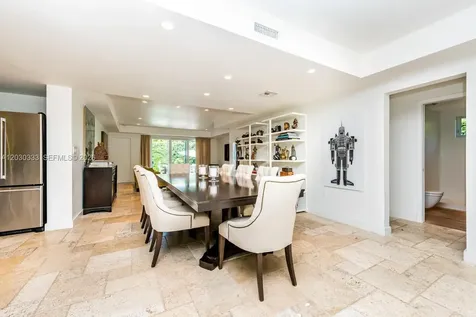 575 W 50th Street Miami Beach FL 33140