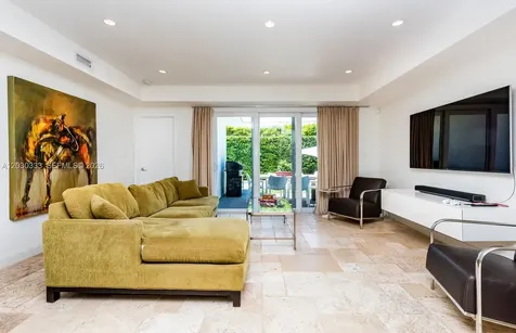 575 W 50th Street Miami Beach FL 33140