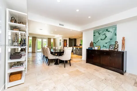 575 W 50th Street Miami Beach FL 33140
