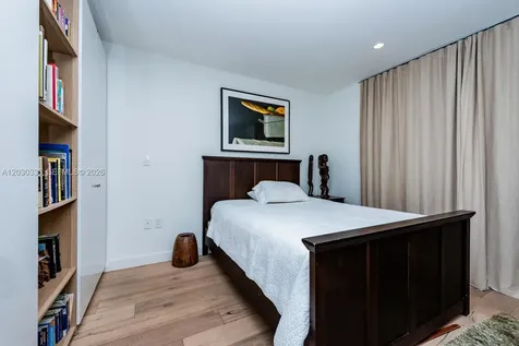 575 W 50th Street Miami Beach FL 33140