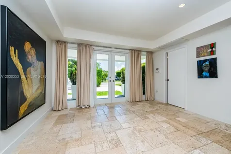 575 W 50th Street Miami Beach FL 33140