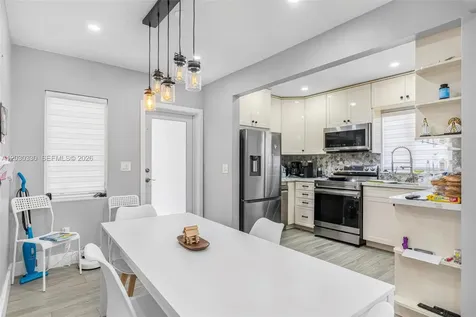 1620 SW 19th Street Miami FL 33145
