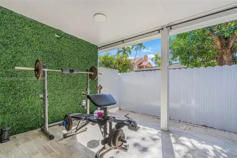 1620 SW 19th Street Miami FL 33145