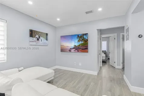1622 SW 19th Street Miami FL 33145