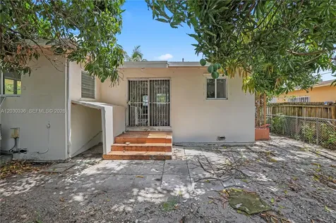 579 NW 119th Street Miami FL 33168