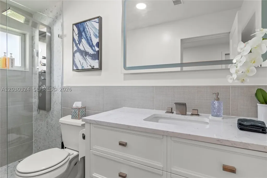 2862 NE 35th Court Lighthouse Point FL 33064