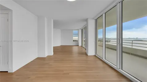 555 NE 34th Street Miami FL 33137
