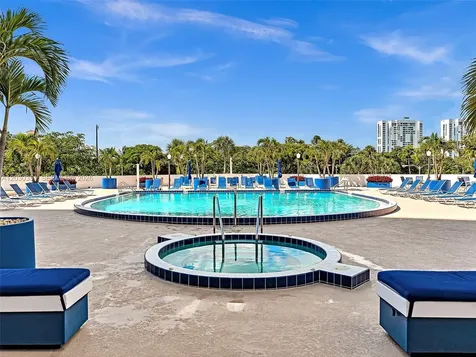 3731 N Country Club Drive Aventura FL 33180