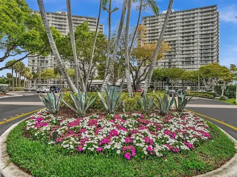 3731 N Country Club Drive Aventura FL 33180