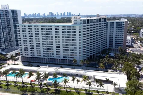 2899 Collins Avenue Miami Beach FL 33140