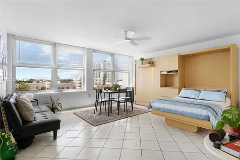 2899 Collins Avenue Miami Beach FL 33140