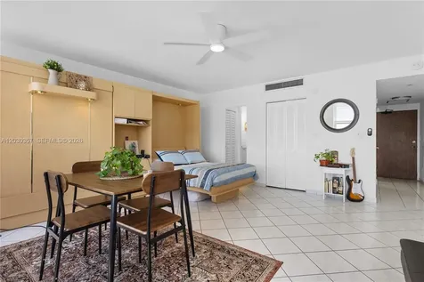 2899 Collins Avenue Miami Beach FL 33140