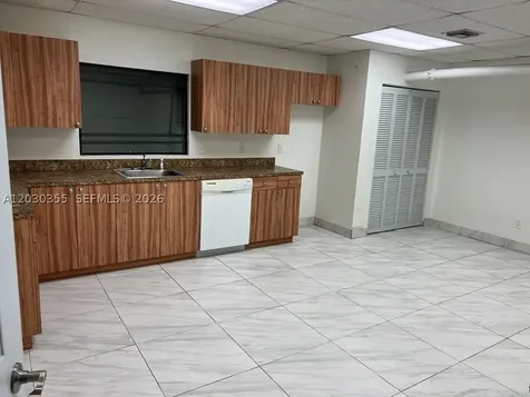 2281 NW 95th Avenue Doral FL 33172