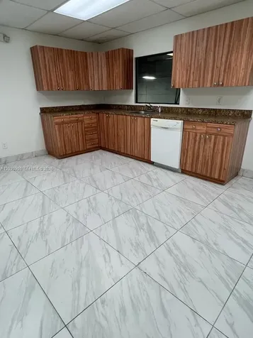 2281 NW 95th Avenue Doral FL 33172